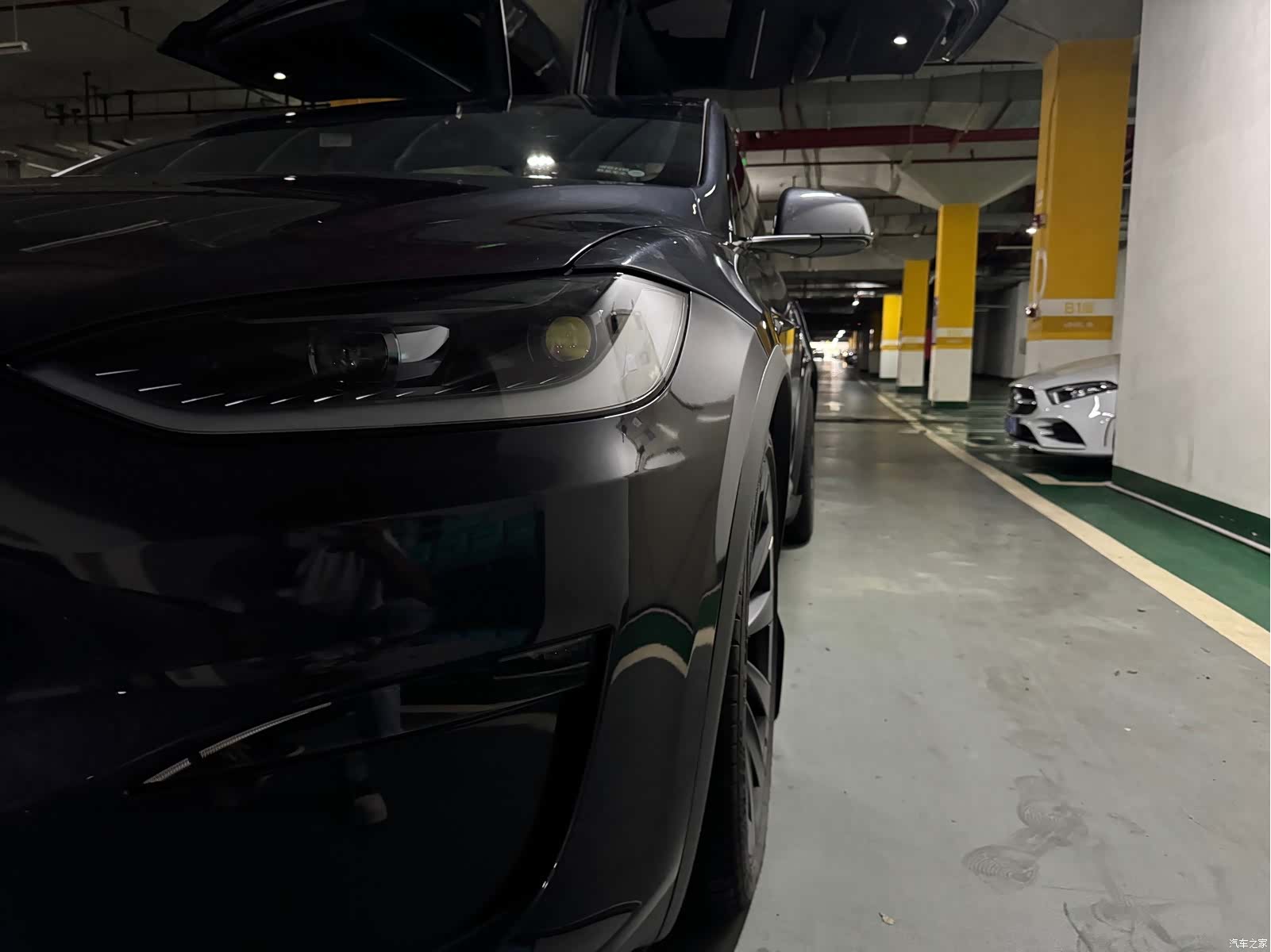 Tesla Model X, 2024 8