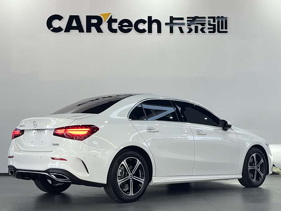 Mercedes-Benz Class A Mercedes-Benz Class A