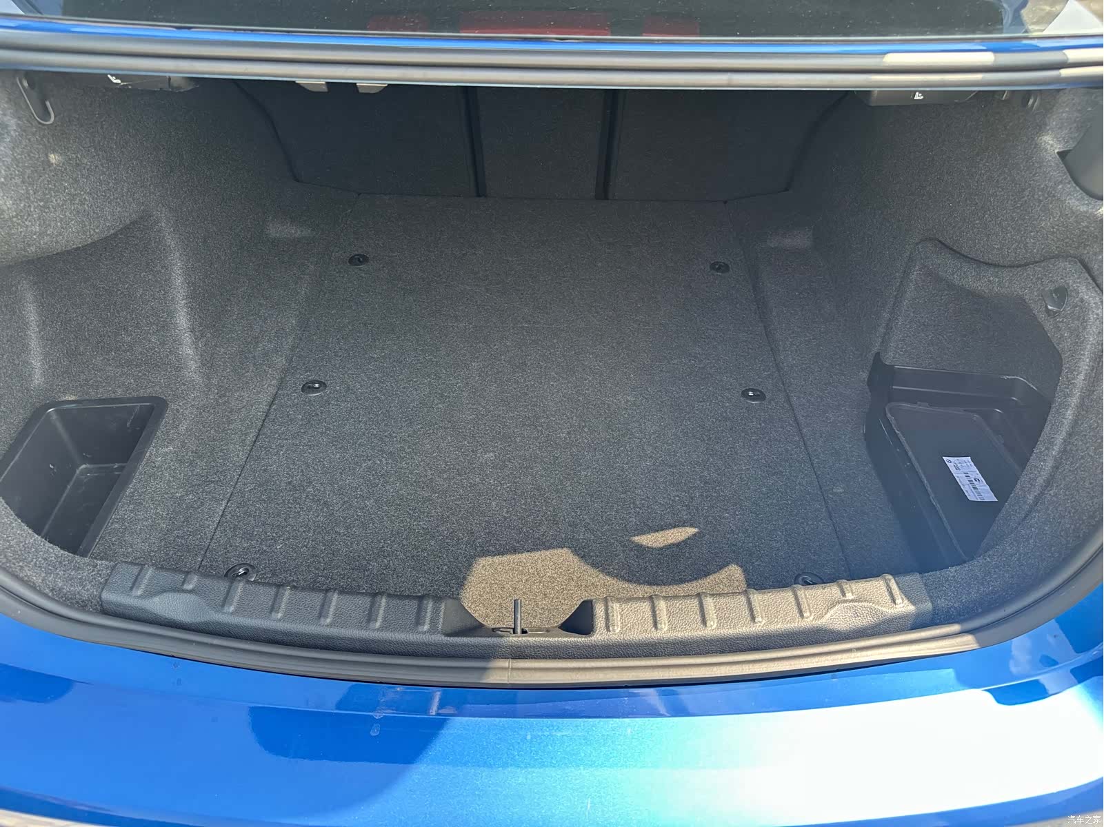 BMW 3 Series, 2016 16