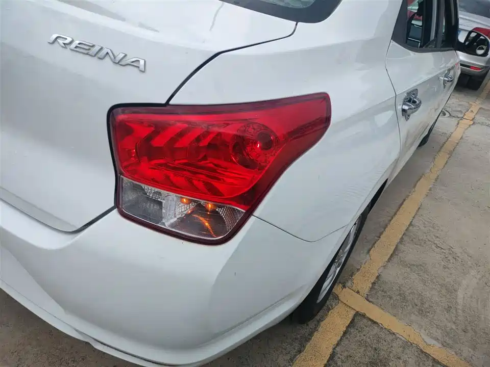 Hyundai Rena