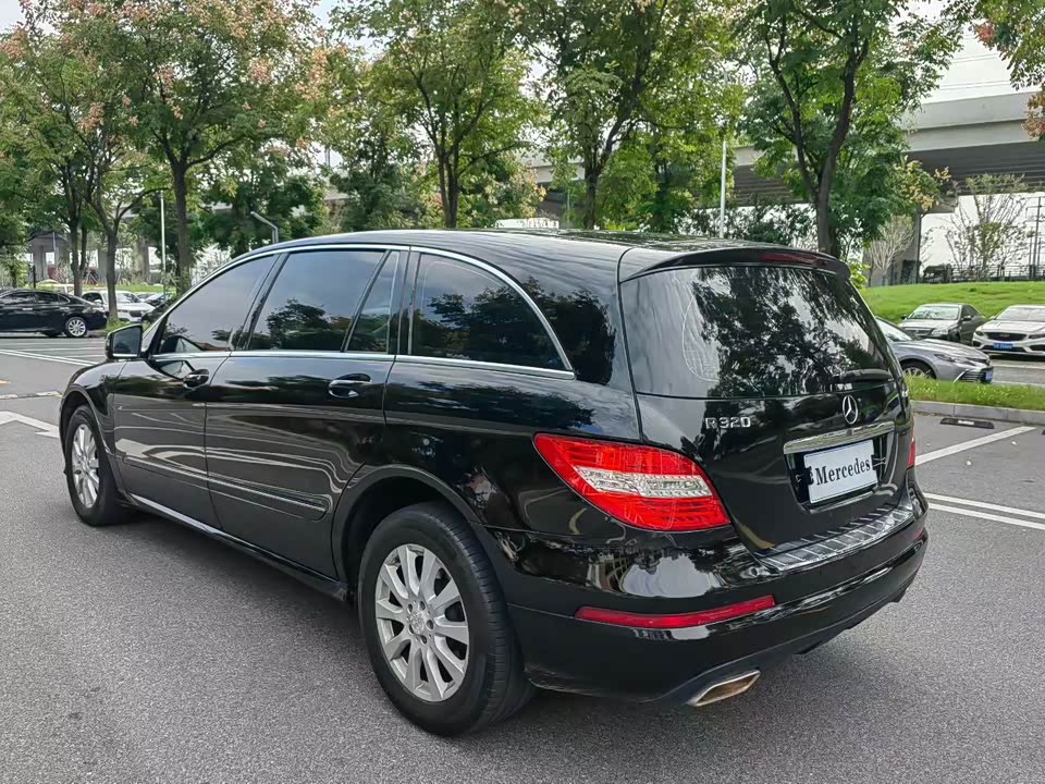Mercedes-Benz R-class