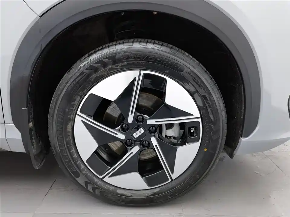 Geely Galaxy Galaxy E5