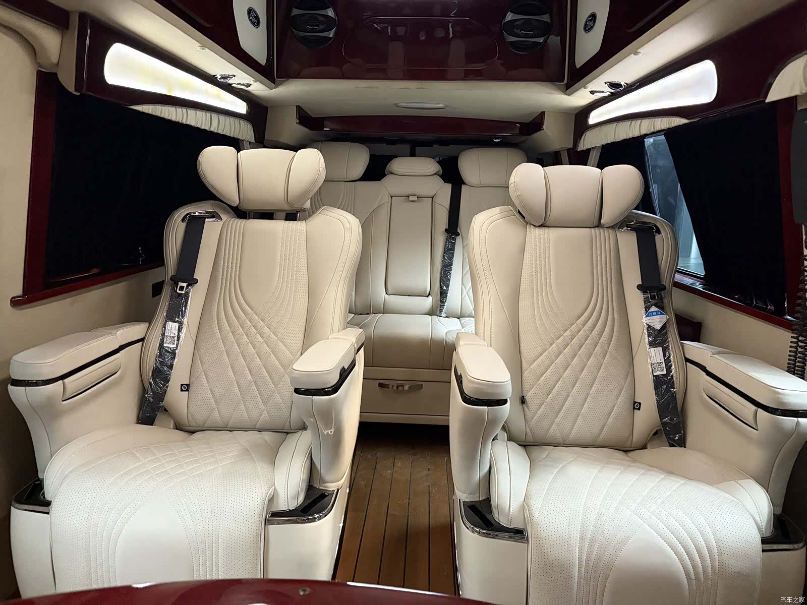 Ford E350, 2011 11