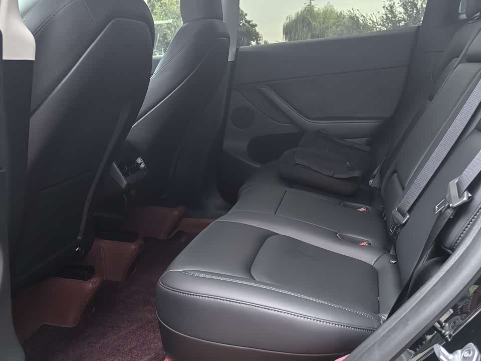 Tesla Model Y Tesla Model Y