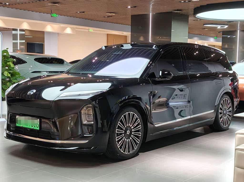 NIO ES8