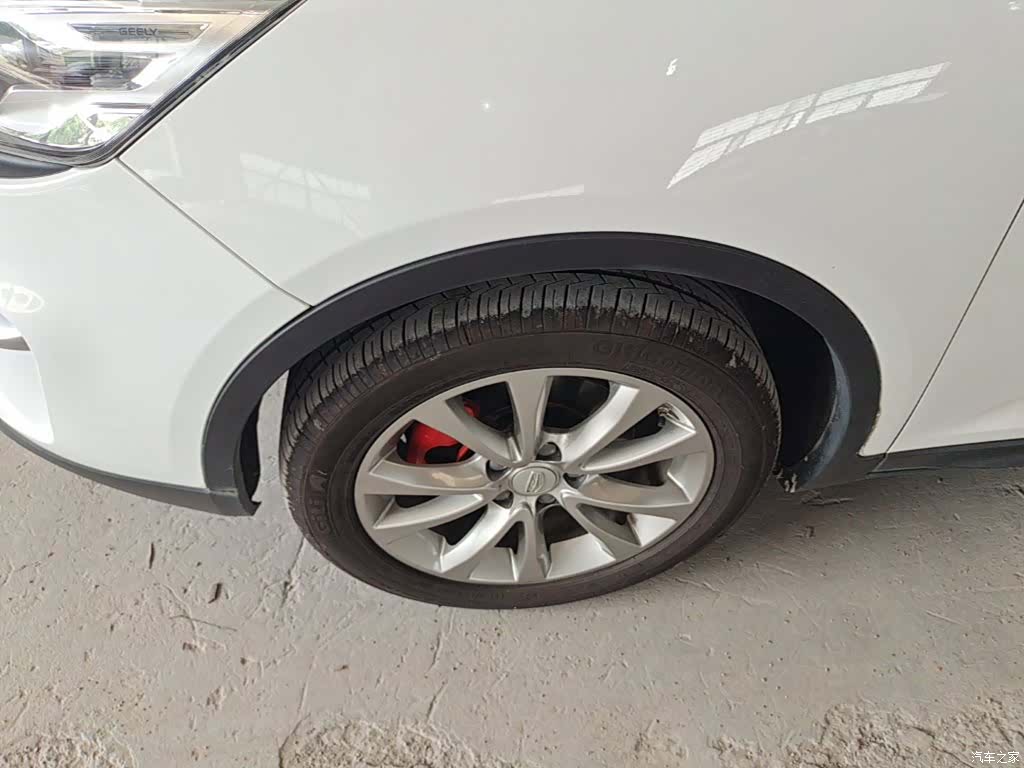 Geely Emgrand, 2018 23