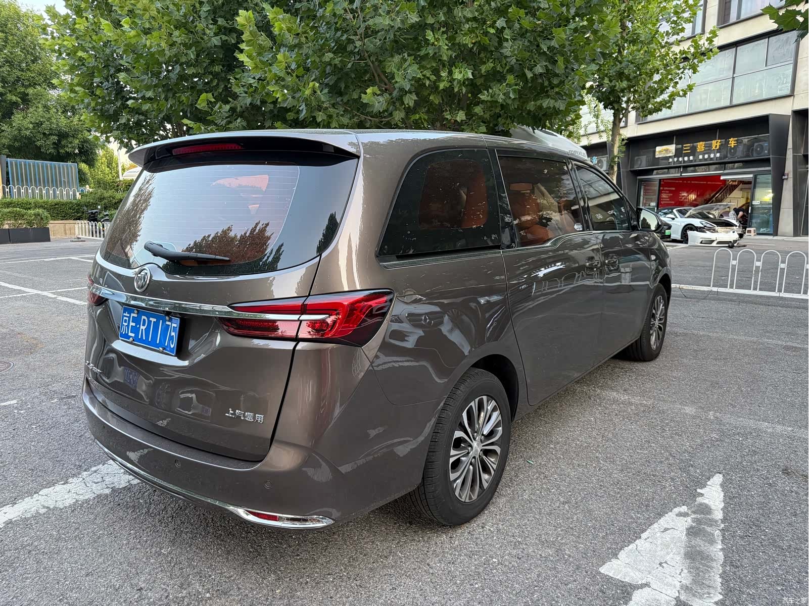 Buick GL8, 2021 7