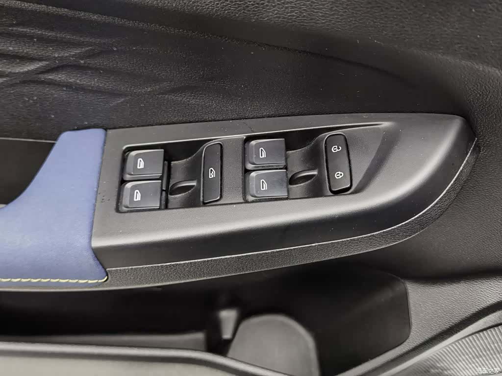 Geely EX3, 2022 9