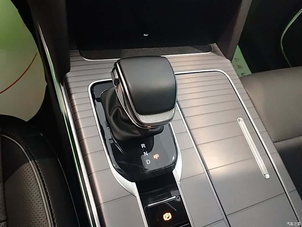 Hongqi HS7, 2024 14