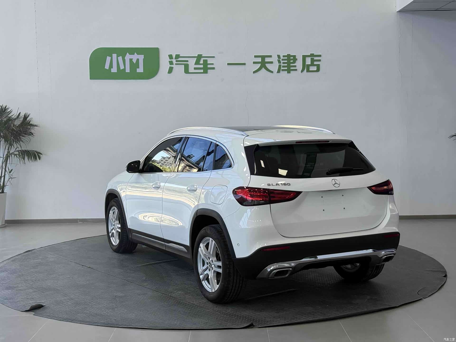 Mercedes-Benz GLA, 2020 все фото
