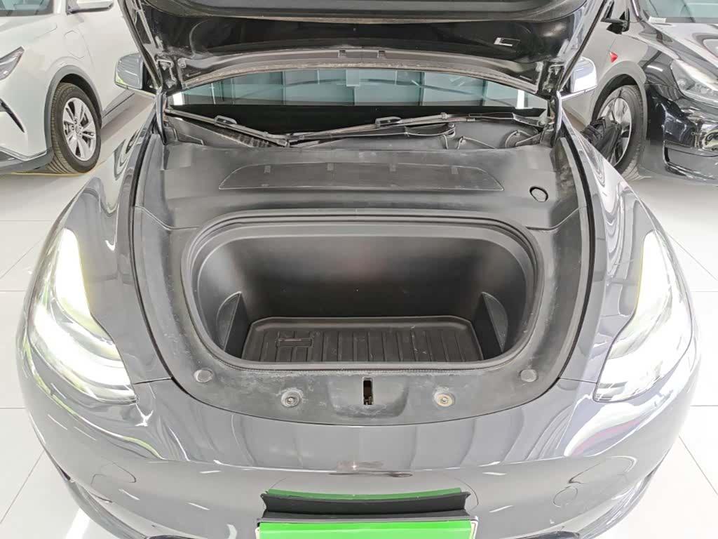 Tesla Model Y, 2024 20