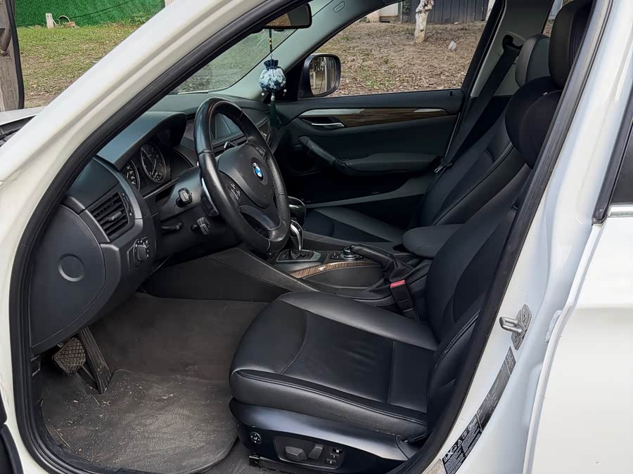 BMW X1 2012, фото 11