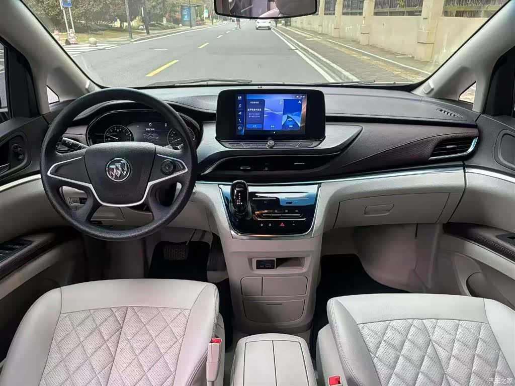 Buick GL8, 2023 9