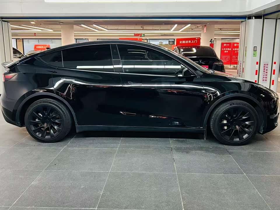 Tesla Model Y Tesla Model Y