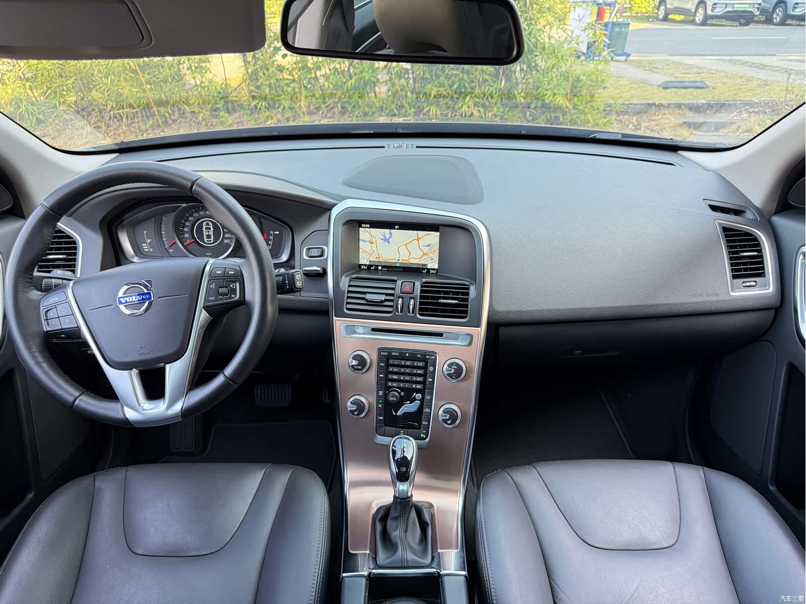 Volvo XC60, 2015 11