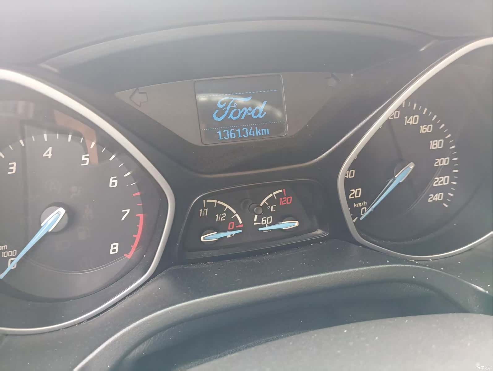Ford Focus, 2014 8