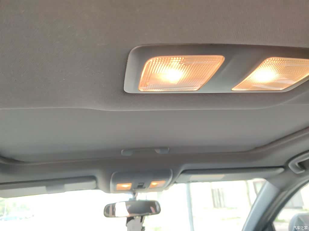 Mazda CX-4, 2017 18