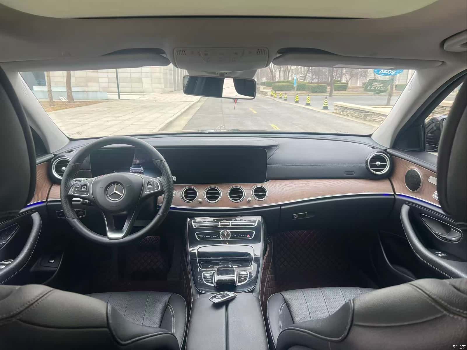 Mercedes-Benz E-Class, 2017 12