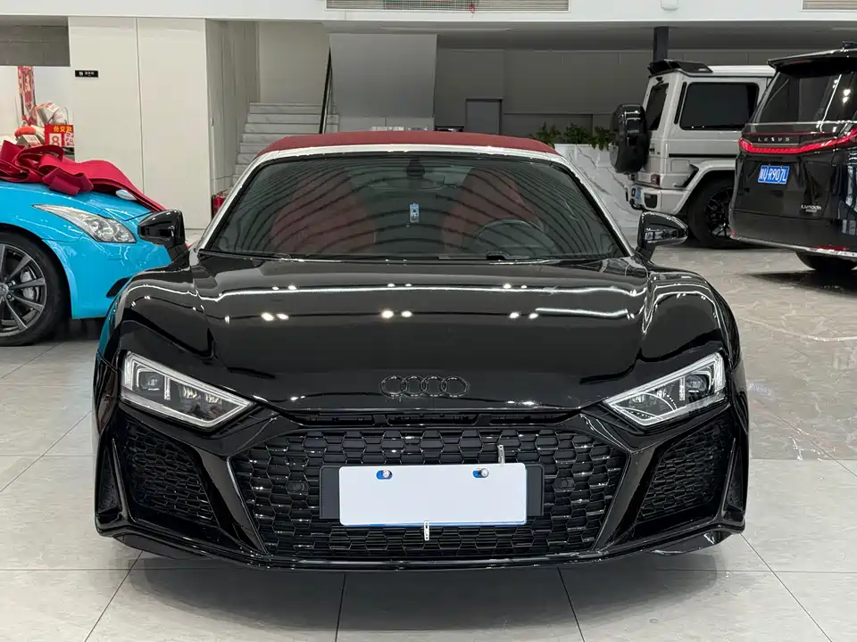 Audi R8