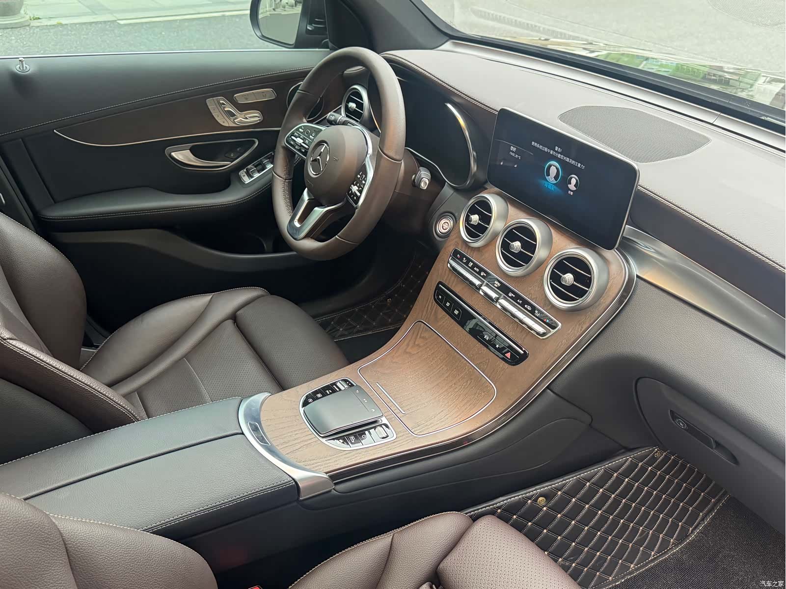 Mercedes-Benz GLC, 2023 25