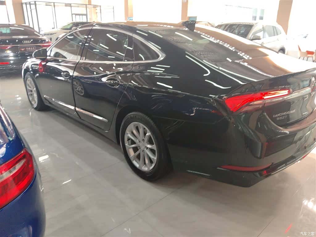 Buick LaCrosse, 2021 все фото
