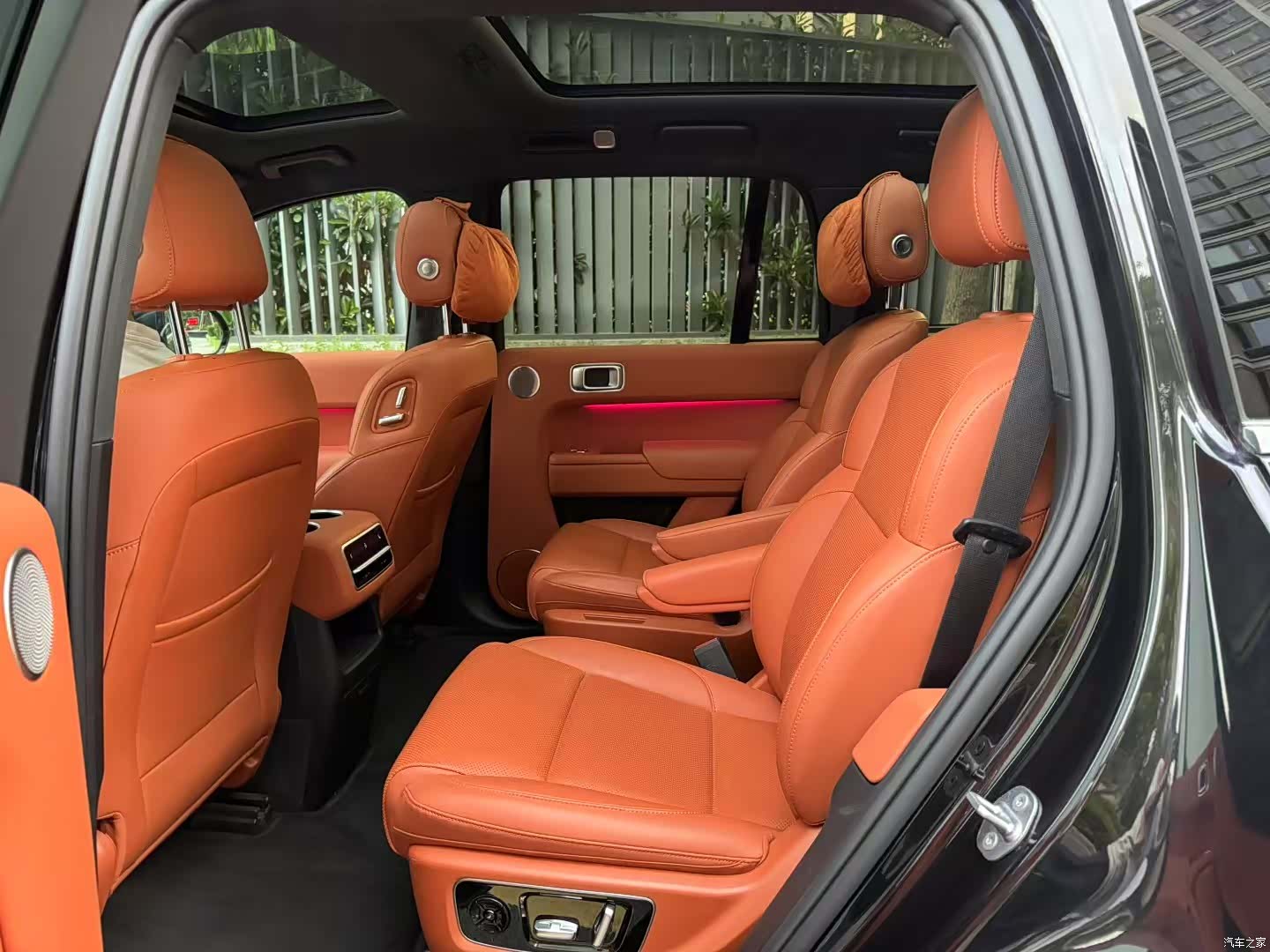 Li Auto L8, 2023 8
