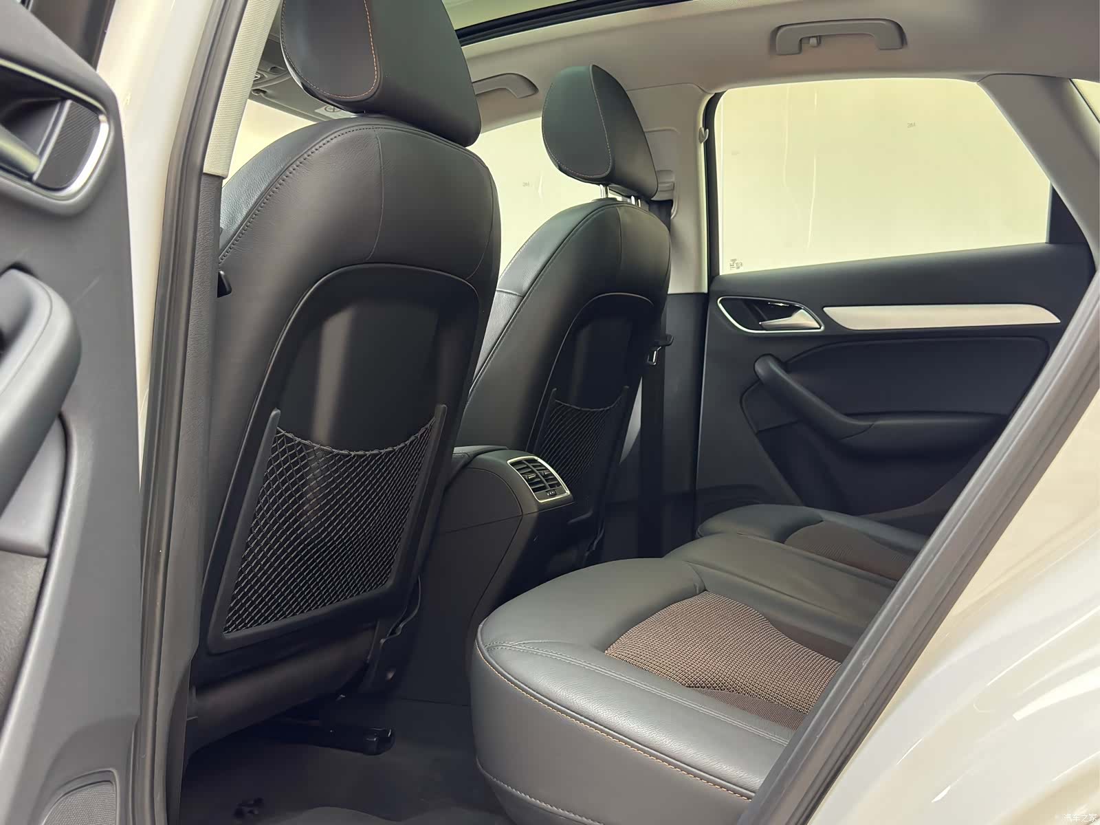 Audi Q3, 2017 9