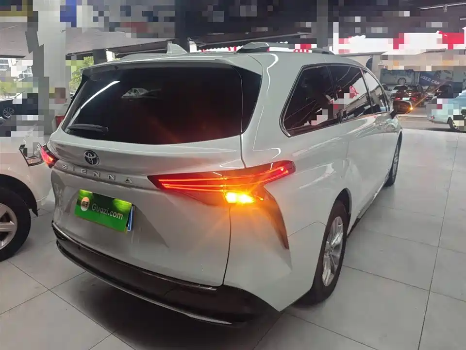 Toyota SIENNA