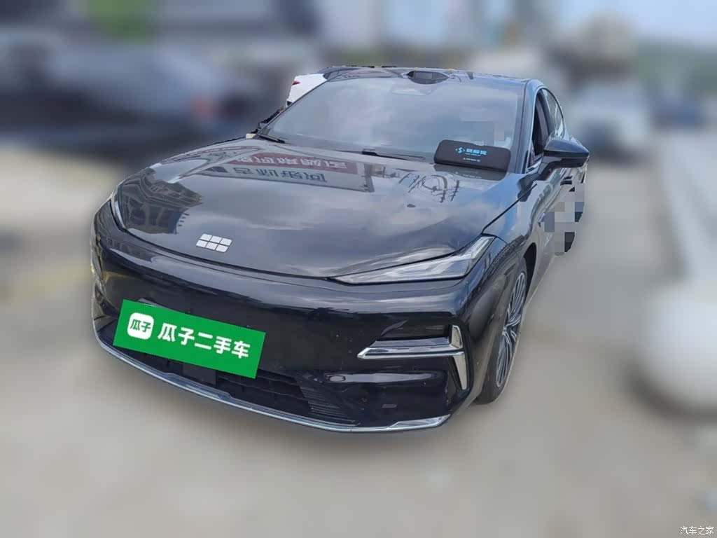 Geely 8, 2025 1