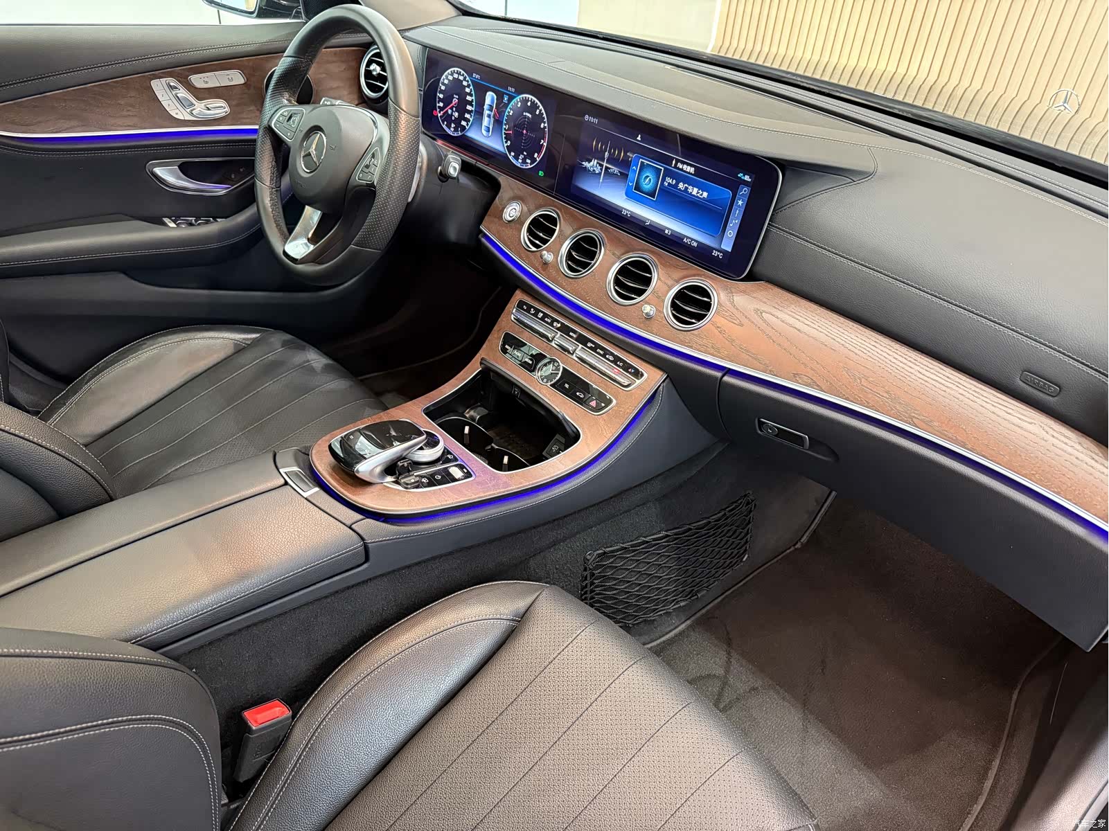 Mercedes-Benz E-Class, 2018 11