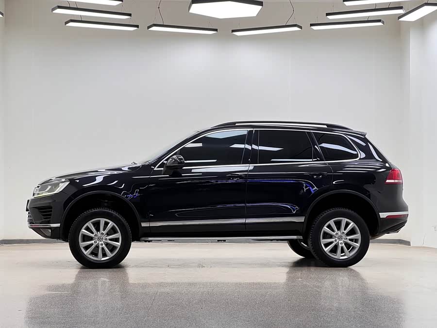 Volkswagen Touareg 2017, фото 30