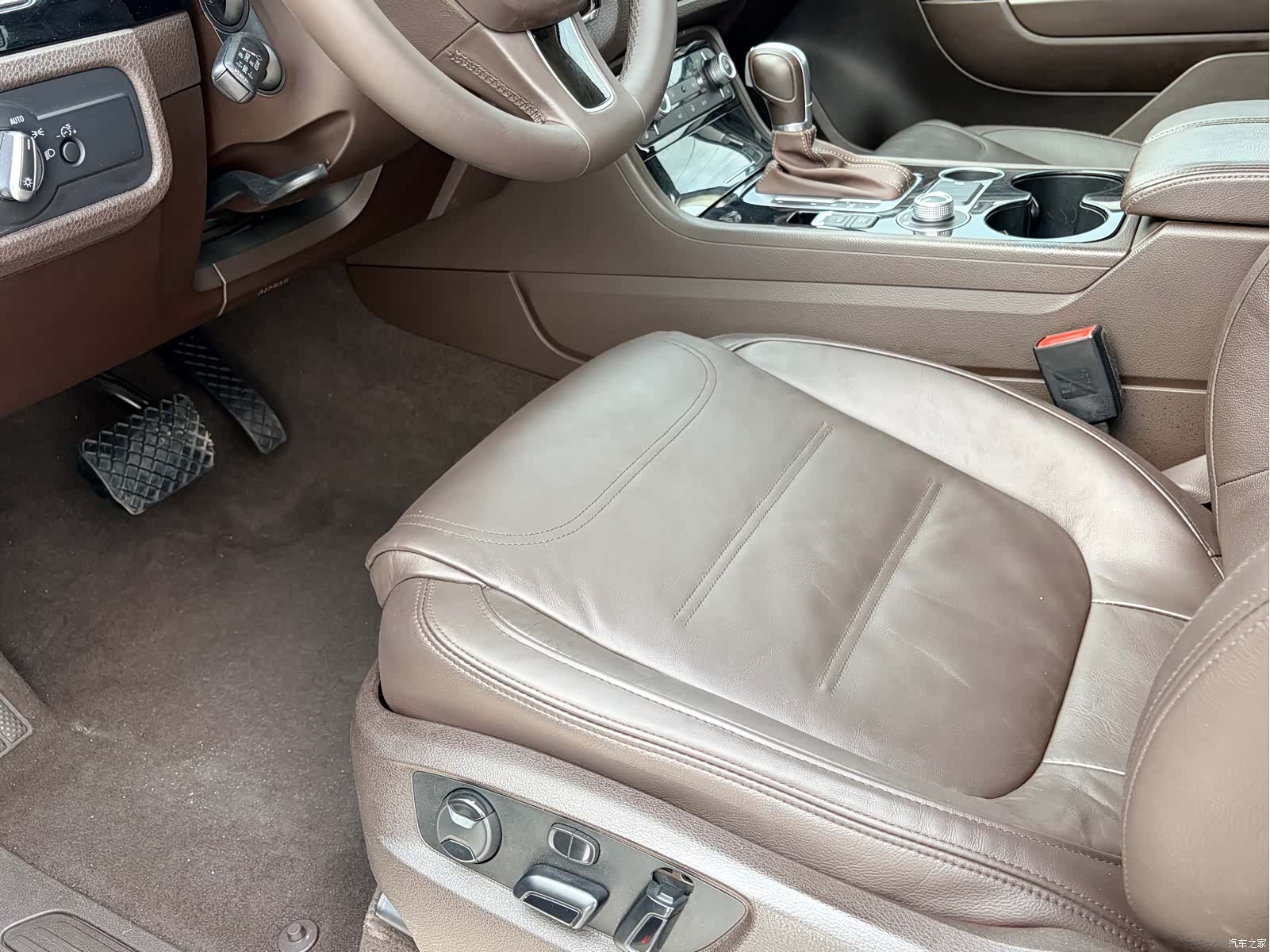 Volkswagen Touareg, 2016 14