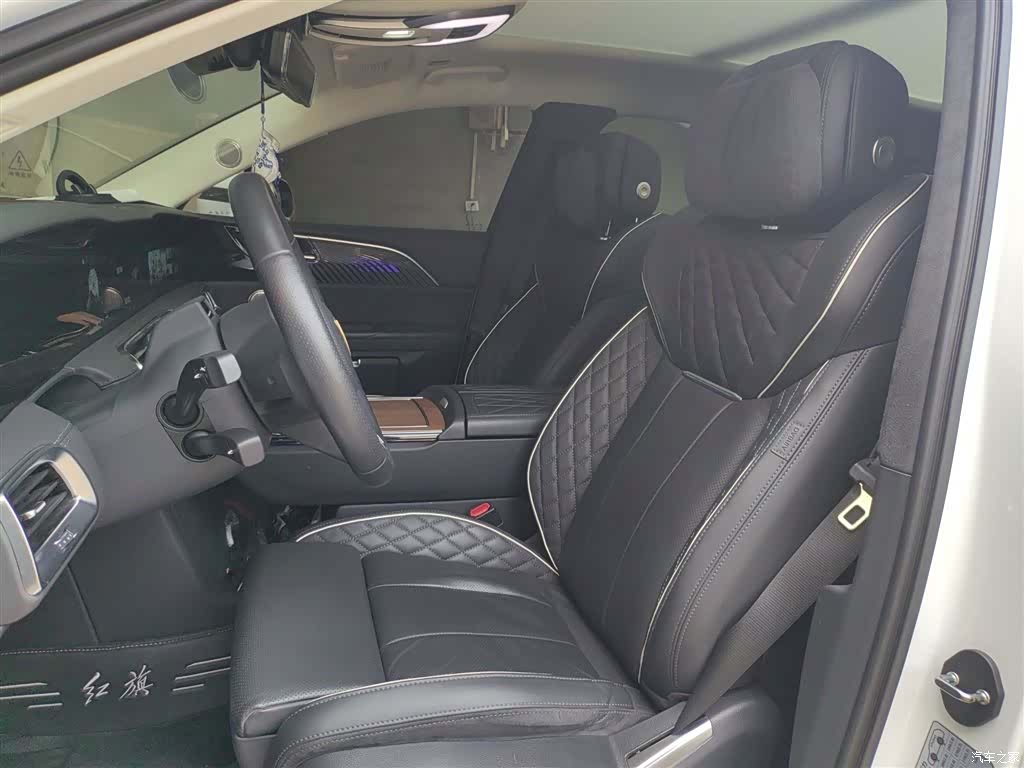 Hongqi E-HS9, 2021 8