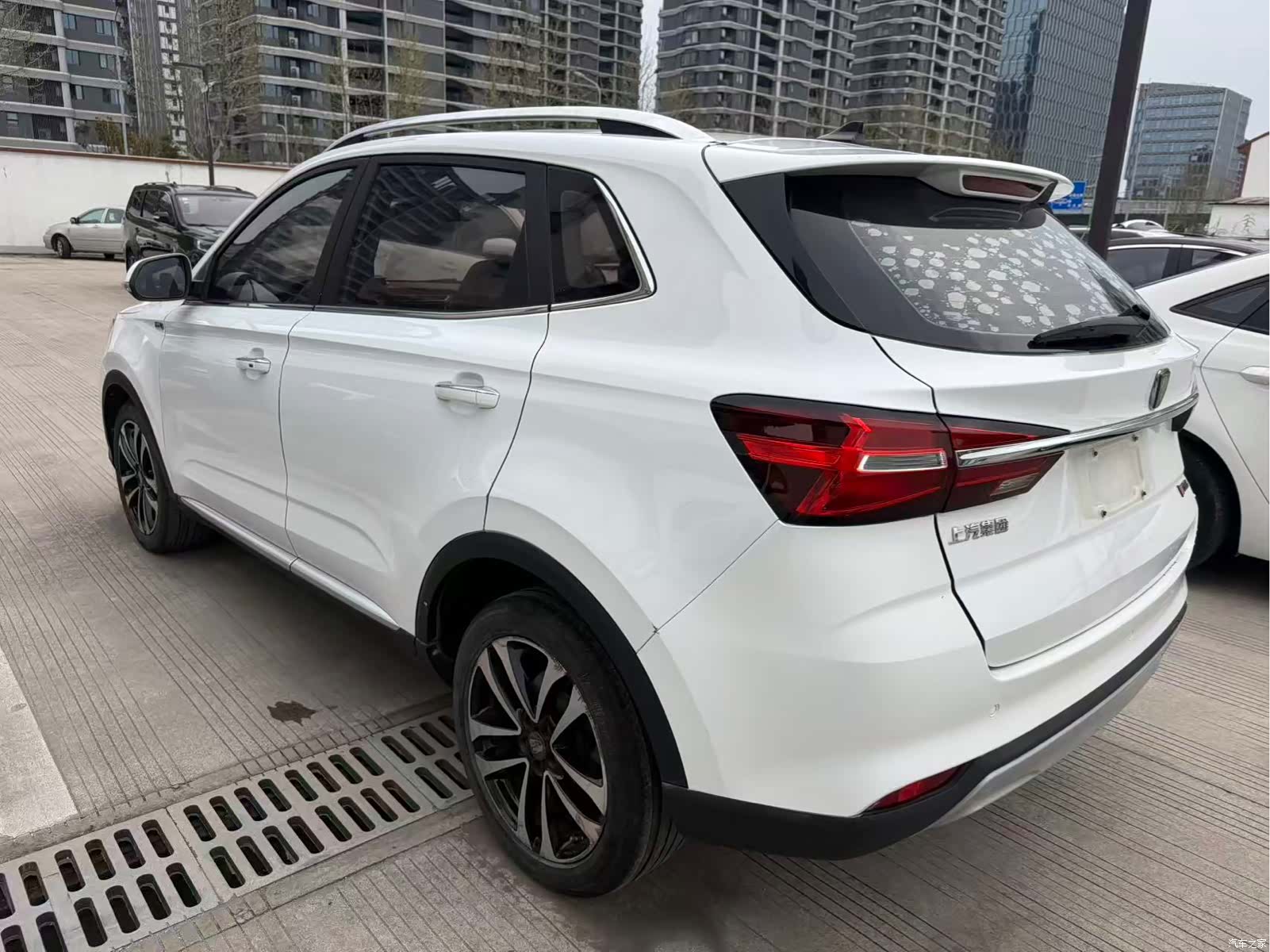 Roewe RX3, 2019 11