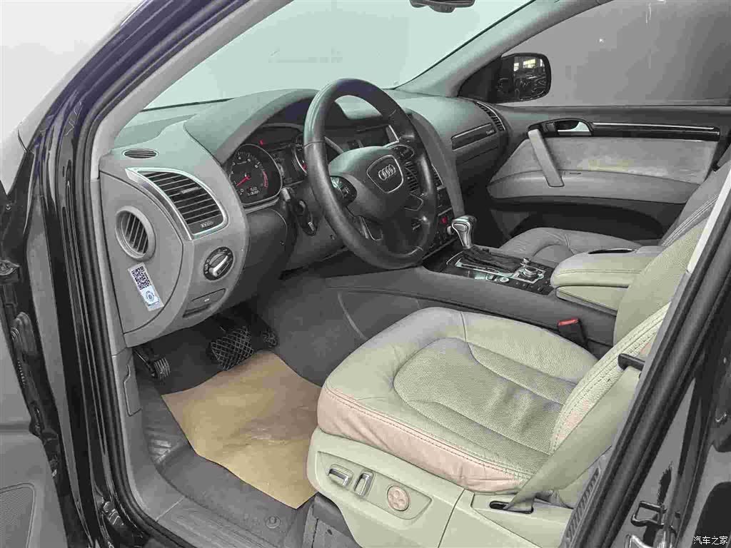 Audi Q7, 2014 9