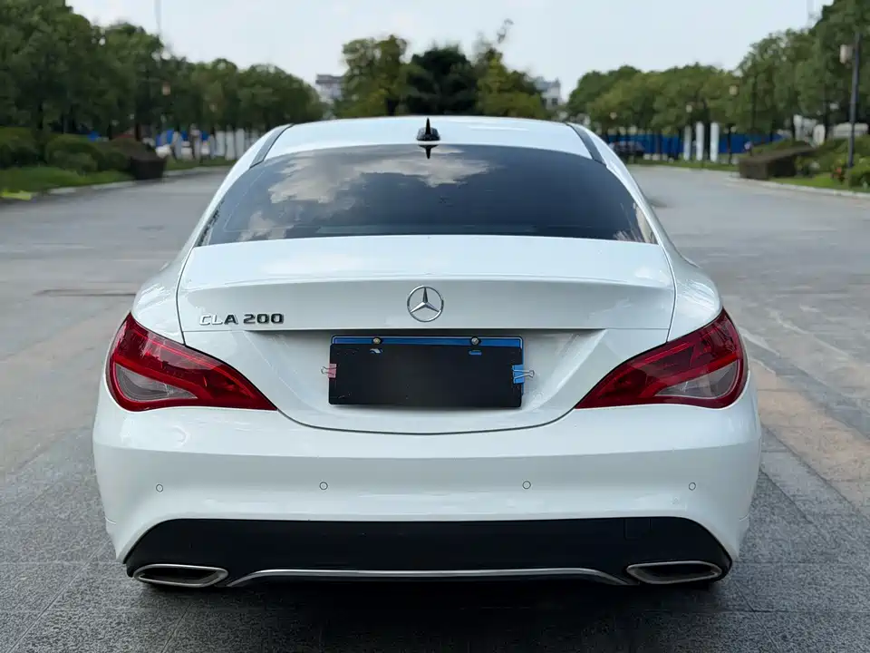 Mercedes-Benz CLA