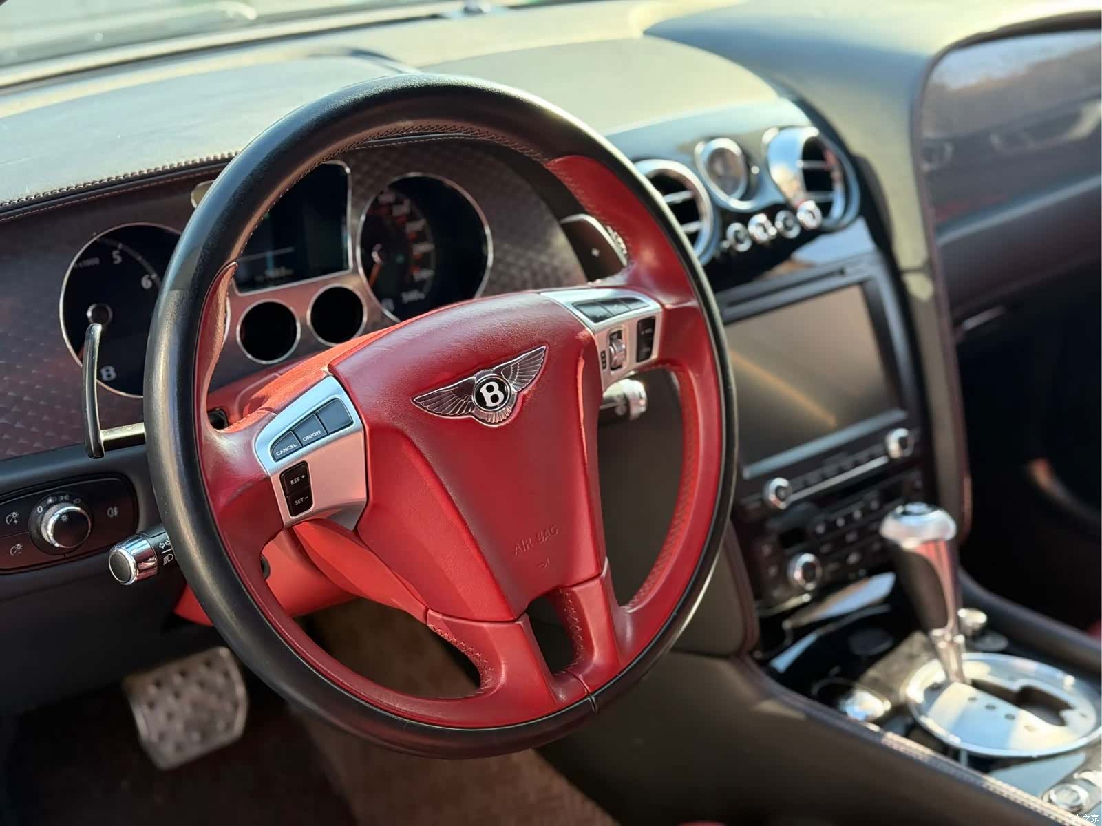 Bentley Flying Spur, 2011 8