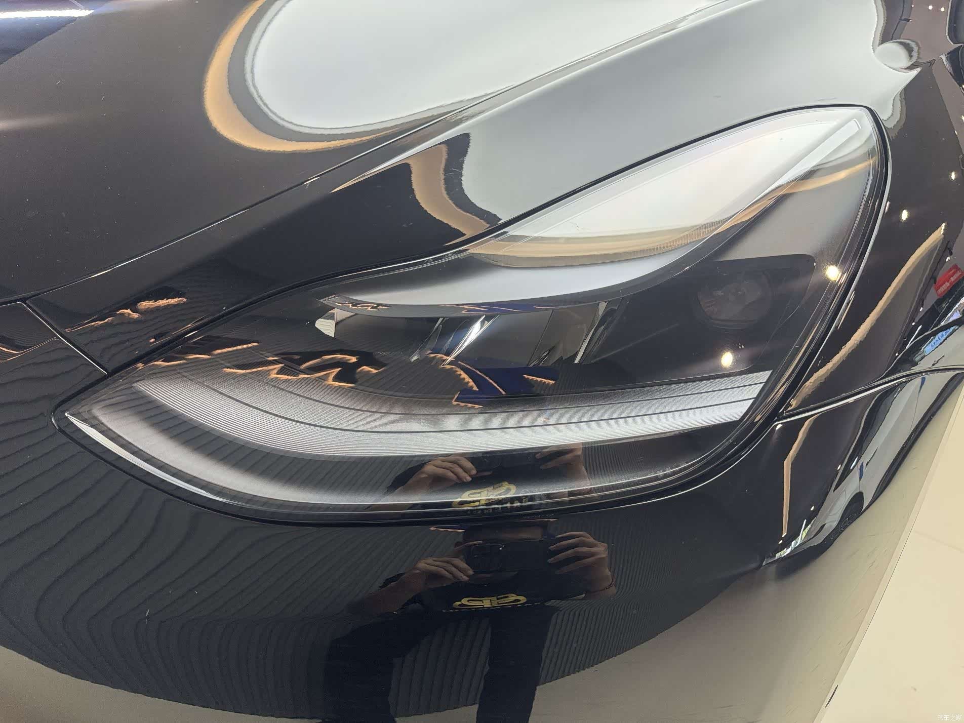 Tesla Model Y, 2022 все фото