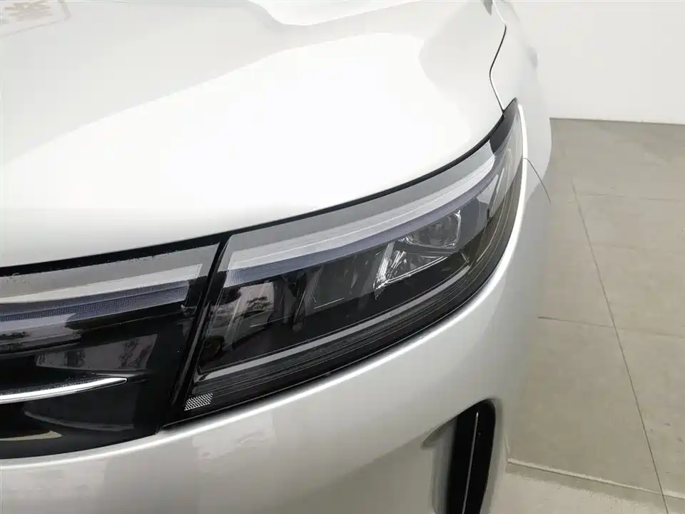 AITO Ask the world M7