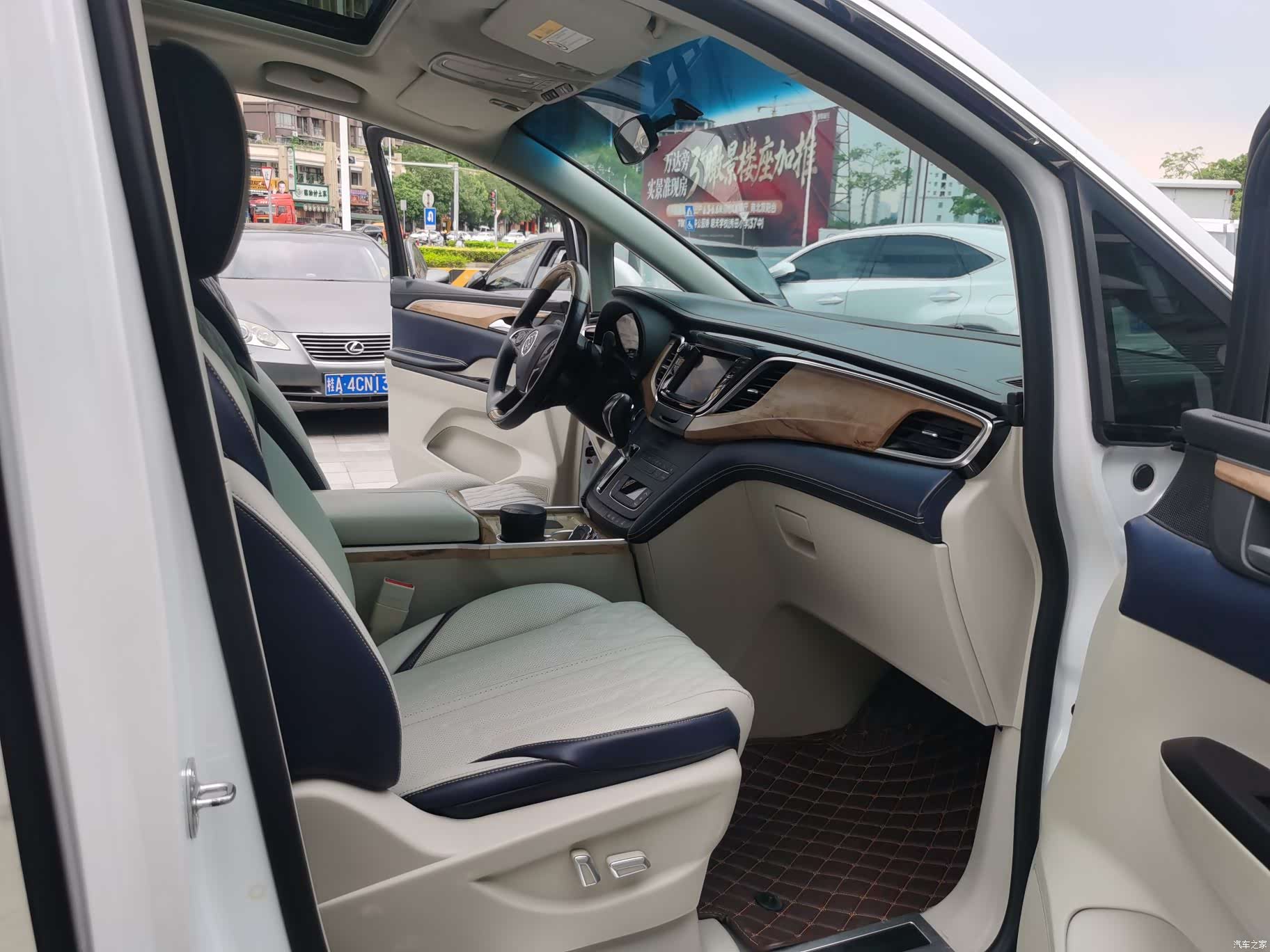 Buick GL8, 2020 13