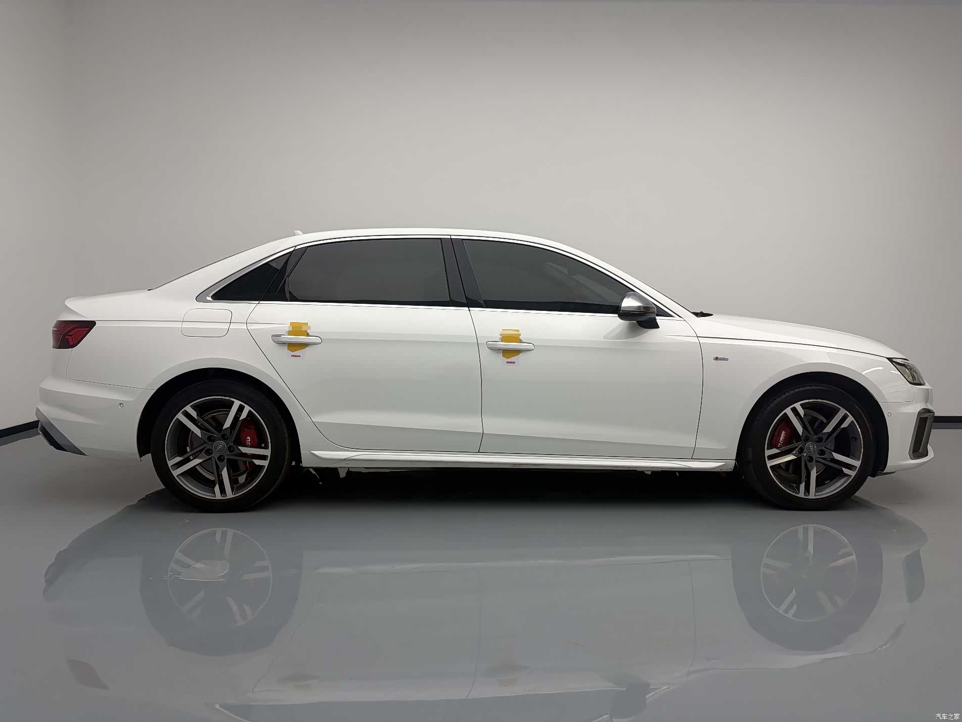 Audi A4L, 2021 8