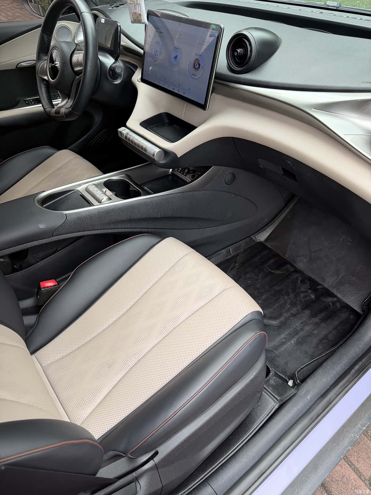 BYD Dolphin, 2023 14