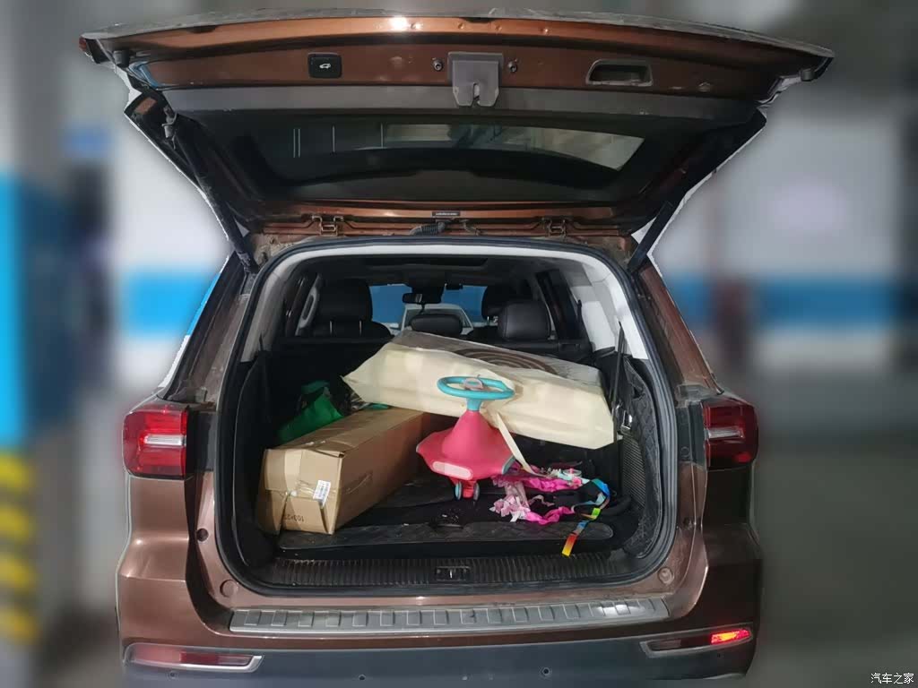 Roewe RX8, 2019 10