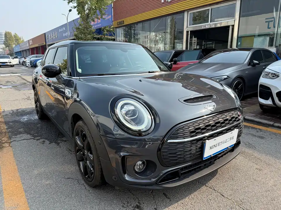 MINI CLUBMAN
