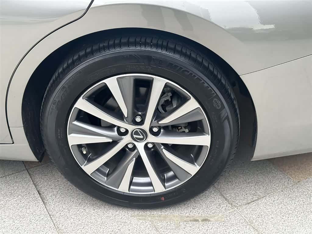 Lexus ES, 2021 16