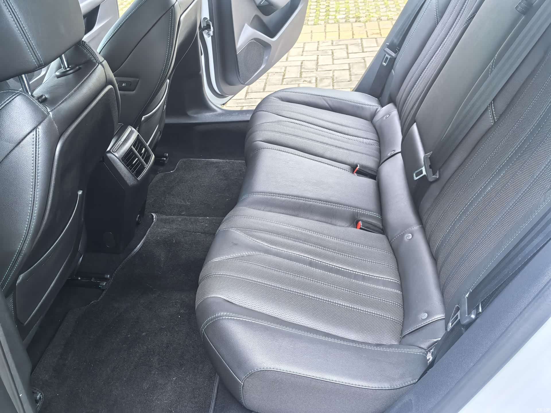 Peugeot 508L, 2024 8