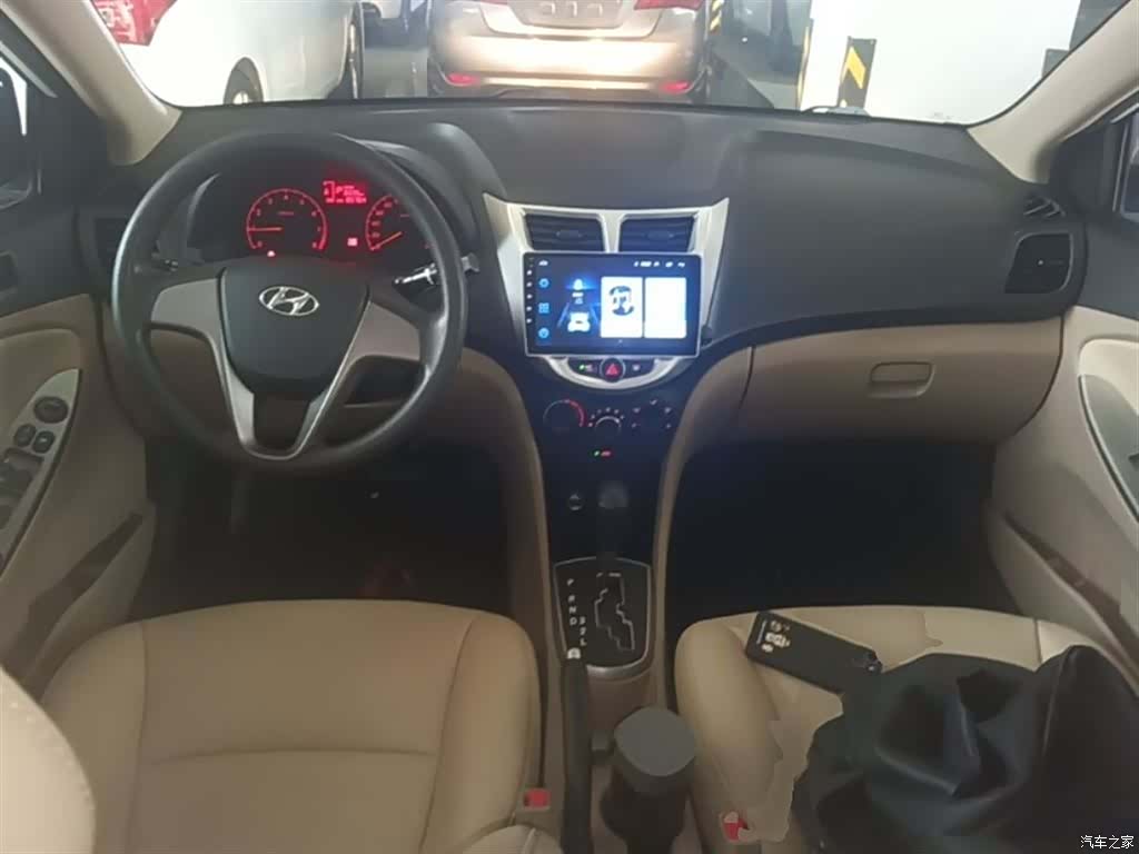 Hyundai GLS, 2016 10