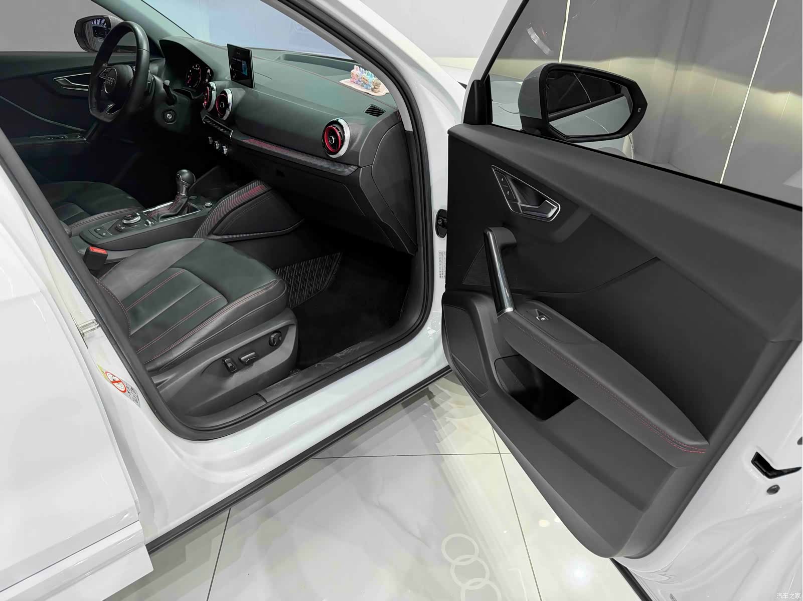 Audi Q2L, 2022 17
