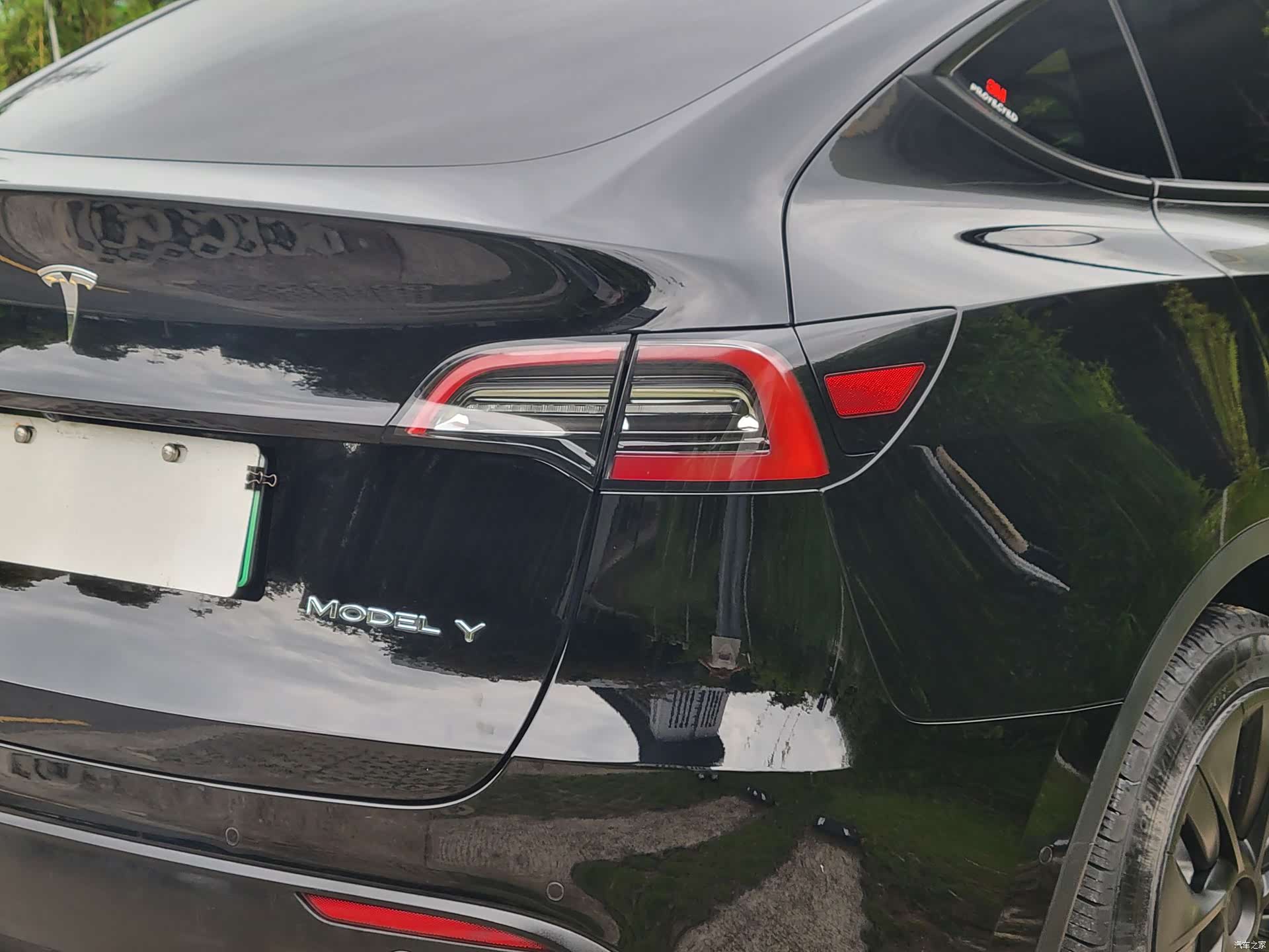 Tesla Model Y, 2023 17