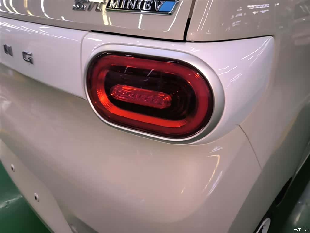 Wuling MINIEV, 2026 8